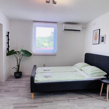 Apartman Castle Tusilovic Exteriér fotografie