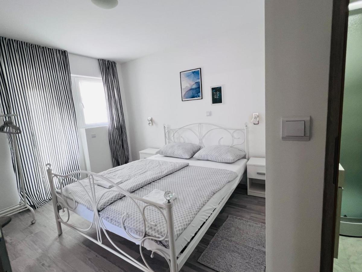 Apartman Castle Tusilovic Exteriér fotografie
